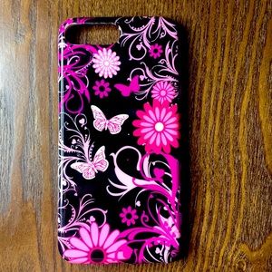 I’m selling a black, pink iPhone 7+ case been use 1-2 times ONLY ONE IN STOCK!!!